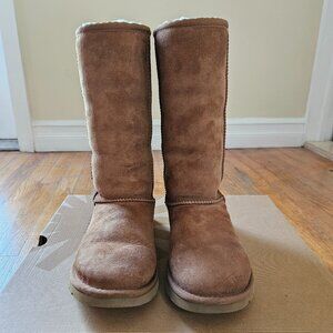 UGG Classic Tall size 6